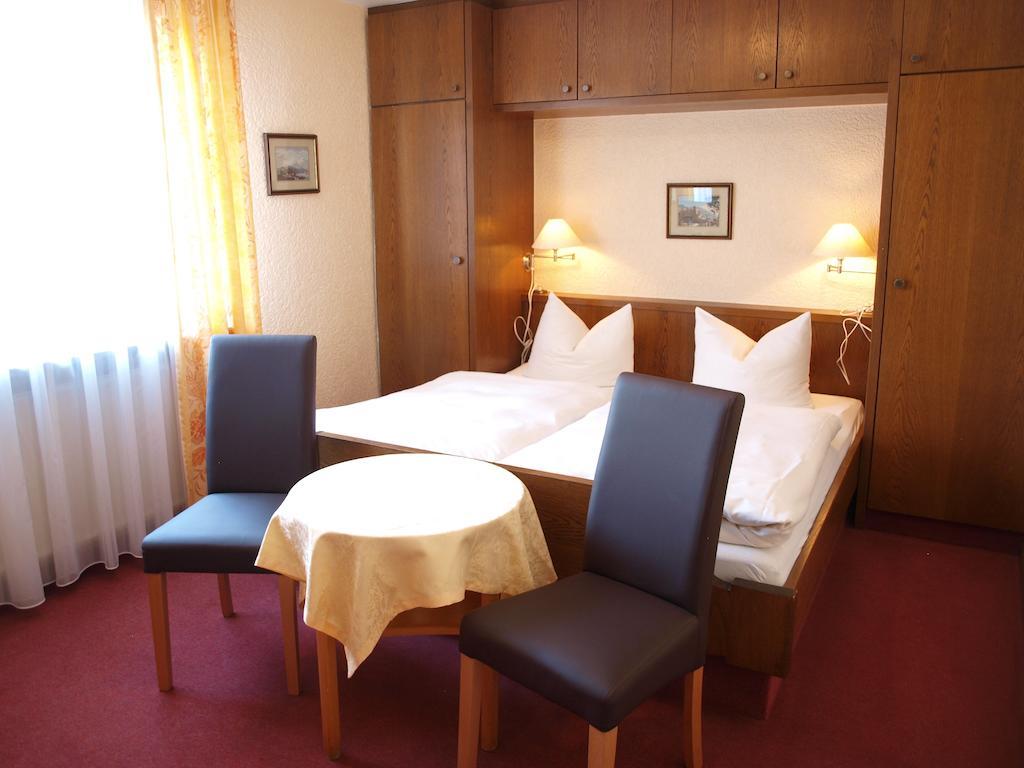 Hotel Gasthof Schuster Und Gaestehaus Rüdesheim am Rhein Δωμάτιο φωτογραφία